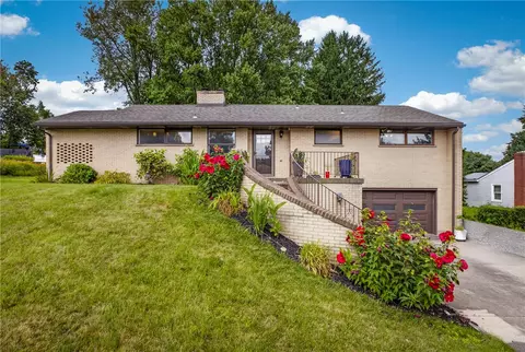11 Ellen Dr, Mckees Rocks, PA 15136