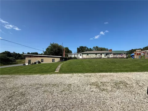 636 Brush Creek Rd, Homer City, PA 15748
