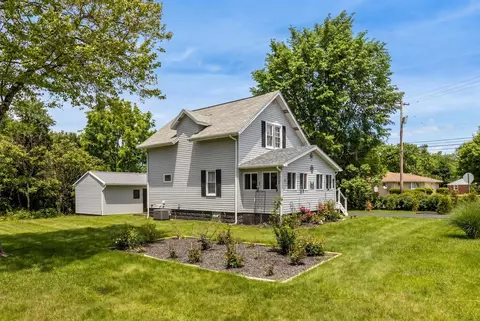 283 Center Grange, Aliquippa, PA 15001