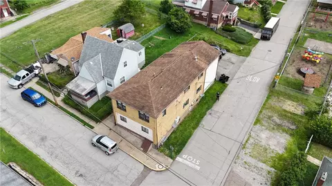 569 Woodmont Ave, East Mckeesport, PA 15035