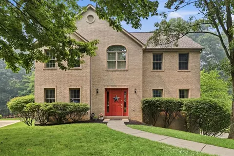 807 Wyngold, Pittsburgh, PA 15237