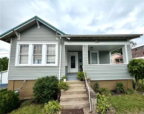 206 S Jefferson St, Connellsville, PA 15425