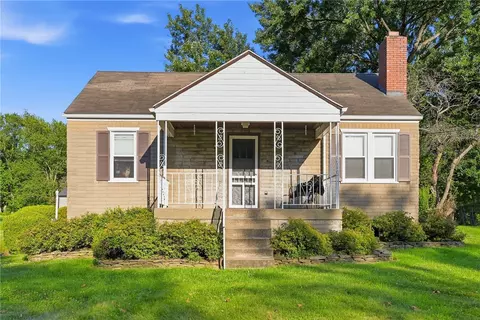 634 Old Morganza Rd, Canonsburg, PA 15317