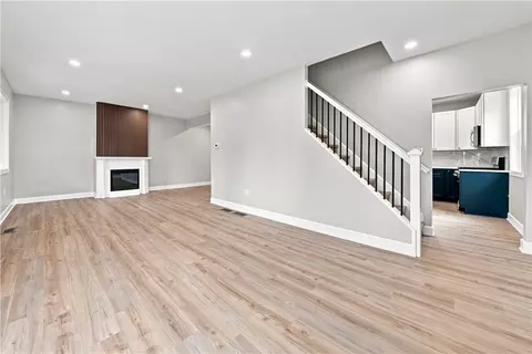 Living - 1076 Chapel Rd, Monaca, PA 15061 photo 1 of 8