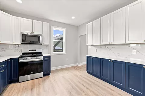 Kitchen - 1076 Chapel Rd, Monaca, PA 15061 photo 3 of 5