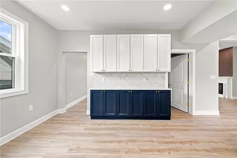 Entry Way - 1076 Chapel Rd, Monaca, PA 15061 photo 2 of 2