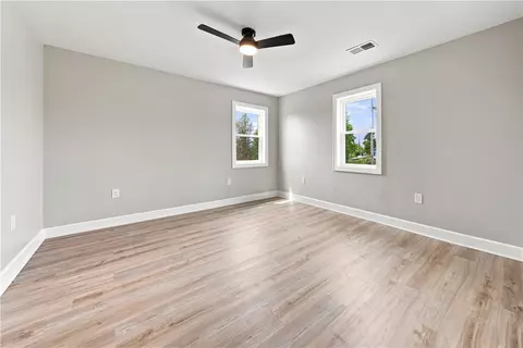 Bedroom - 1076 Chapel Rd, Monaca, PA 15061 photo 4 of 8