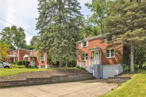 890 Stevendale Dr, Pittsburgh, PA 15221