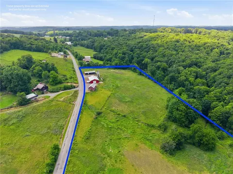 863 Pleasant Hl, Fombell, PA 16123