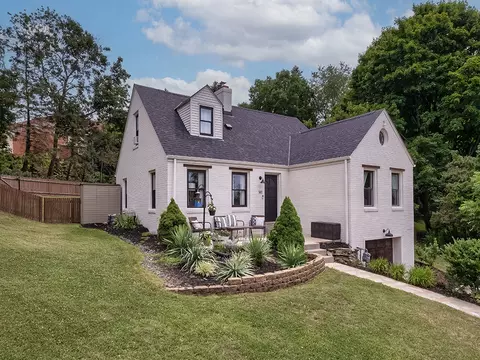 141 Temona Dr, Pittsburgh, PA 15236
