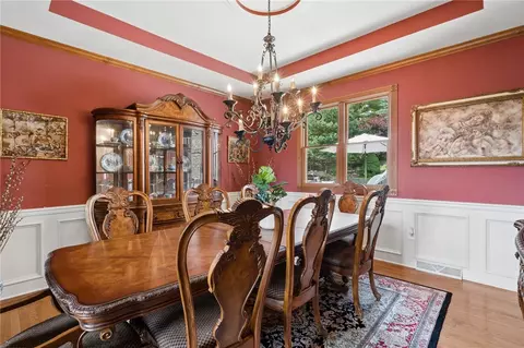 Dining - 6 Crystol Ct, Irwin, PA 15642 photo 3 of 4