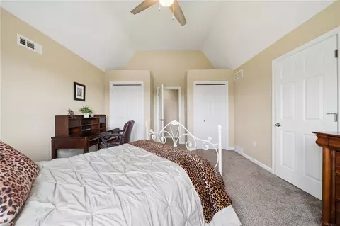 Bedroom - 6 Crystol Ct, Irwin, PA 15642 photo 3 of 7