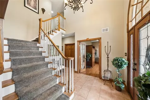 Entry Way - 6 Crystol Ct, Irwin, PA 15642 photo 1 of 1