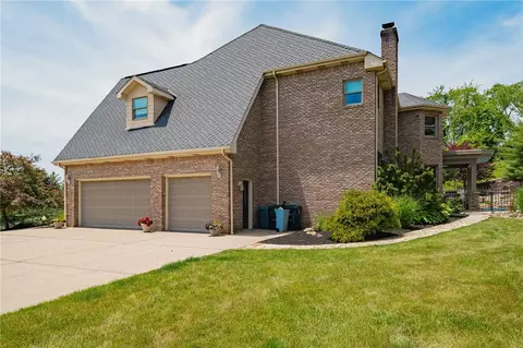 Exterior - 6 Crystol Ct, Irwin, PA 15642 photo 3 of 12