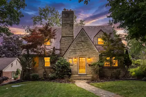 2516 Orlando, Pittsburgh, PA 15235
