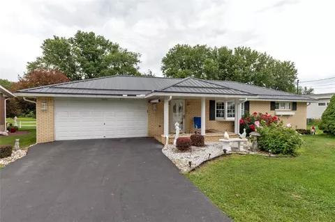 807 Morgan St, Fayette City, PA 15438