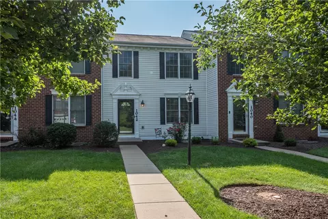 1042 Bayberry Dr, Canonsburg, PA 15317