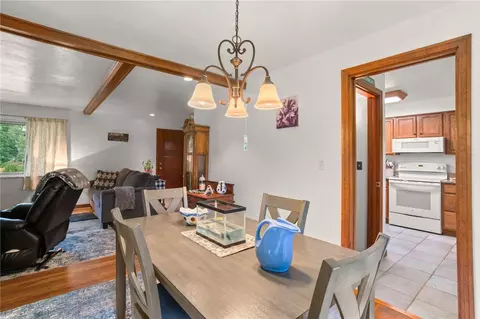 Dining - 449 Emerald Dr, Pittsburgh, PA 15237 photo 2 of 2