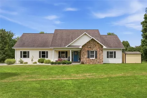 349 Melody Ln, Cheswick, PA 15024