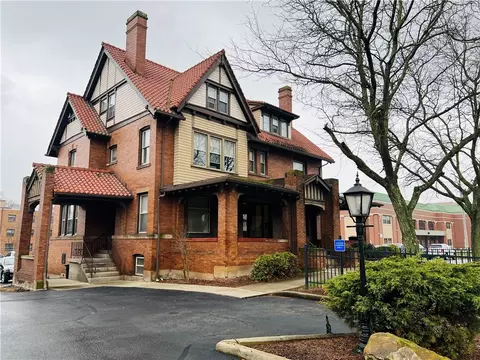 314 E Lincoln Ave, New Castle, PA 16105