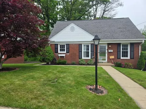 5020 Clifton, Aliquippa, PA 15001