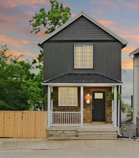 1116 8th Ave, Freedom, PA 15042