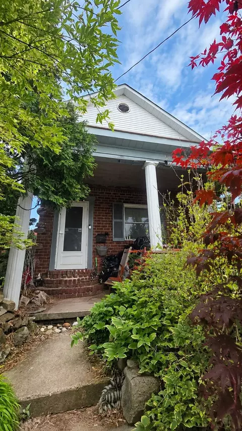 123 Longfellow St, Vandergrift, PA 15690