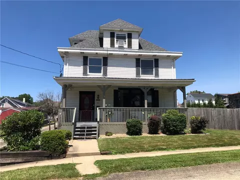 15 Kensington Cir, Uniontown, PA 15401