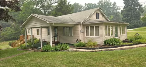 354 N Ben Franklin Rd, Indiana, PA 15701