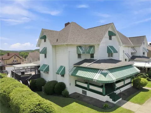 16 S 5th, Youngwood, PA 15697