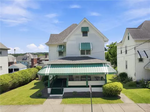 16 S 5th, Youngwood, PA 15697
