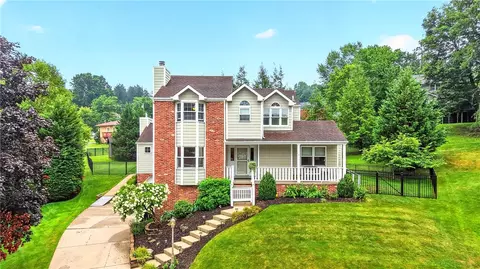 80 Donna Dr, Pittsburgh, PA 15237