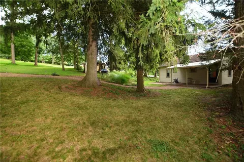 Exterior - 2425 Hampton Ave, Allison Park, PA 15101 photo 7 of 16