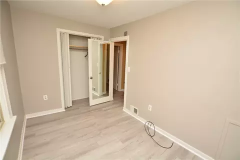 Bedroom - 2425 Hampton Ave, Allison Park, PA 15101 photo 6 of 7