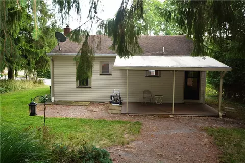Exterior - 2425 Hampton Ave, Allison Park, PA 15101 photo 12 of 16