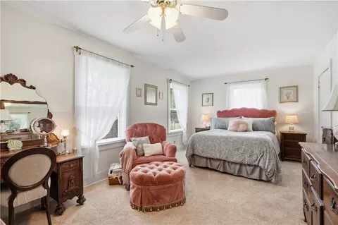 Bedroom - 725 Pine Ave, Mars, PA 16046 photo 1 of 5