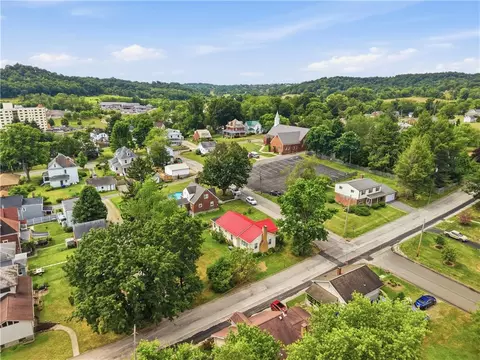 View/Area - 725 Pine Ave, Mars, PA 16046 photo 2 of 5
