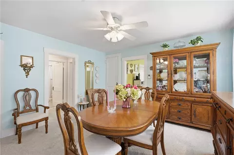 Dining - 725 Pine Ave, Mars, PA 16046 photo 1 of 3