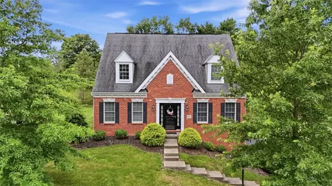 5020 Stags Leap Ln, Coraopolis, PA 15108