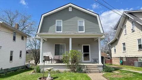 421 Argonne Dr, New Kensington, PA 15068