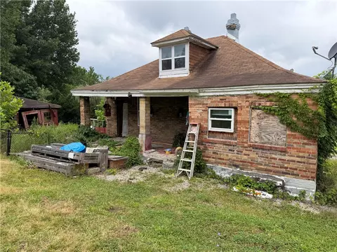 201 Elm Rd, Uniontown, PA 15401