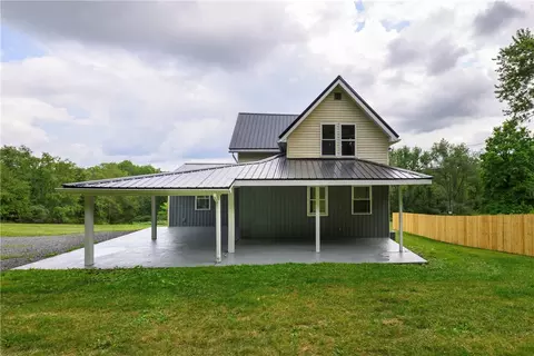 308 State Street Ext, West Sunbury, PA 16061