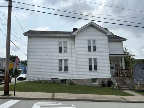 602 Walnut St, Irwin, PA 15642 photo 5