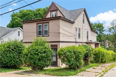 100 Wynoka St, Pittsburgh, PA 15210