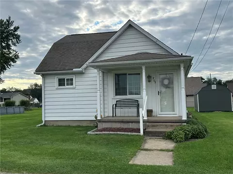 707 Orr Ave, Ford Cliff, PA 16228