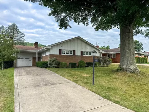 2218 Cypress Dr, White Oak, PA 15131