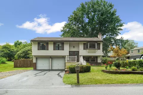 443 Deerfield Dr, Cranberry Township, PA 16066