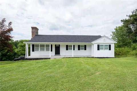 8744 State Route 22, New Alexandria, PA 15670