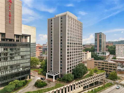112 Washington Pl #6A, Pittsburgh, PA 15219