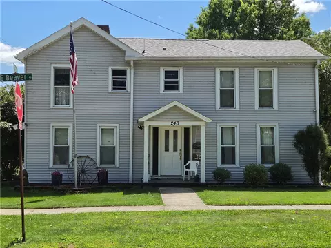 246 E Beaver, Mercer, PA 16137